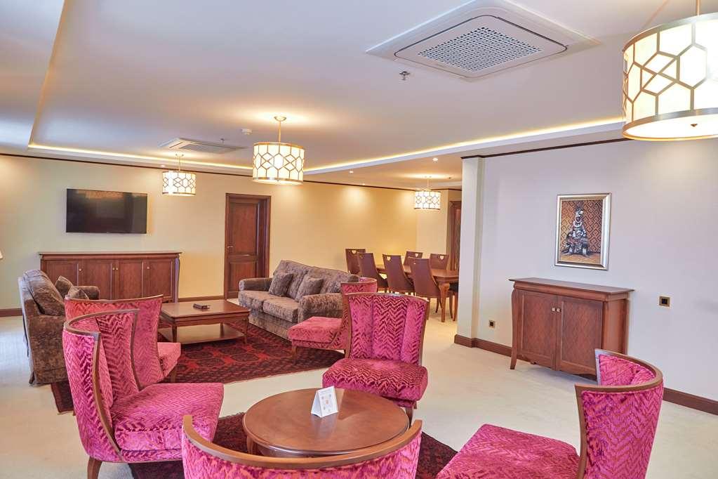 Goma Serena Hotel Room photo