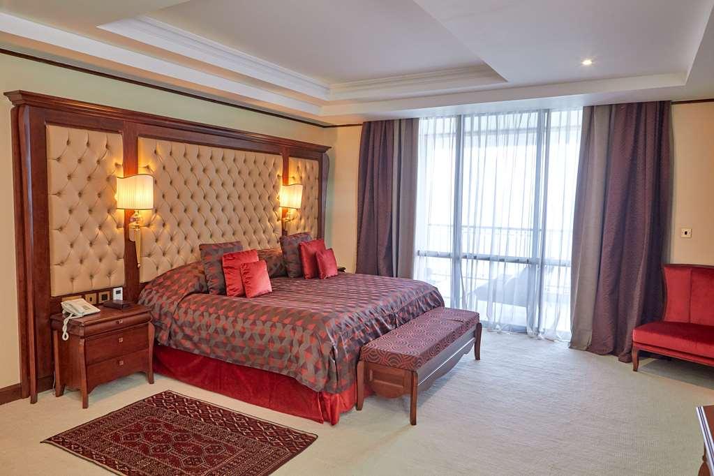 Goma Serena Hotel Room photo